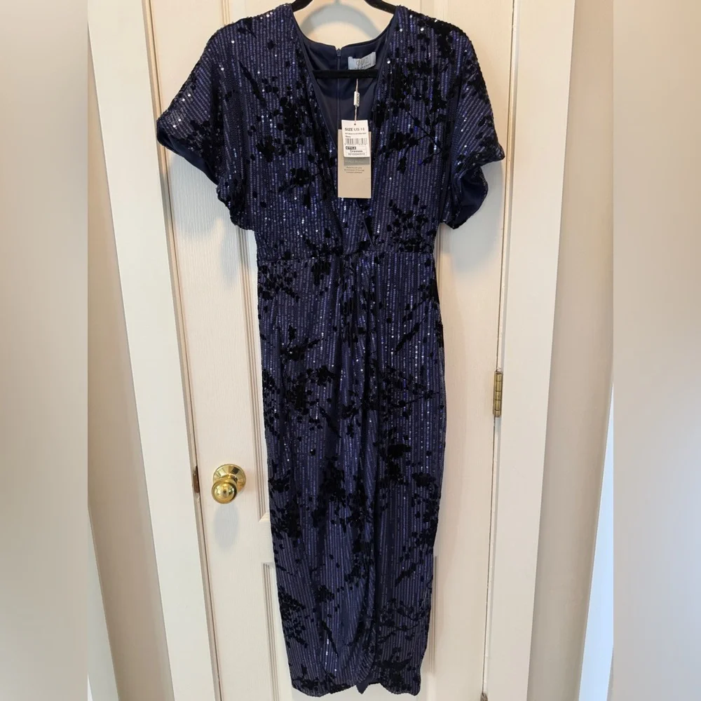 Chic Sequin Midi/Long Dress in Navy - Picture 2 of 4